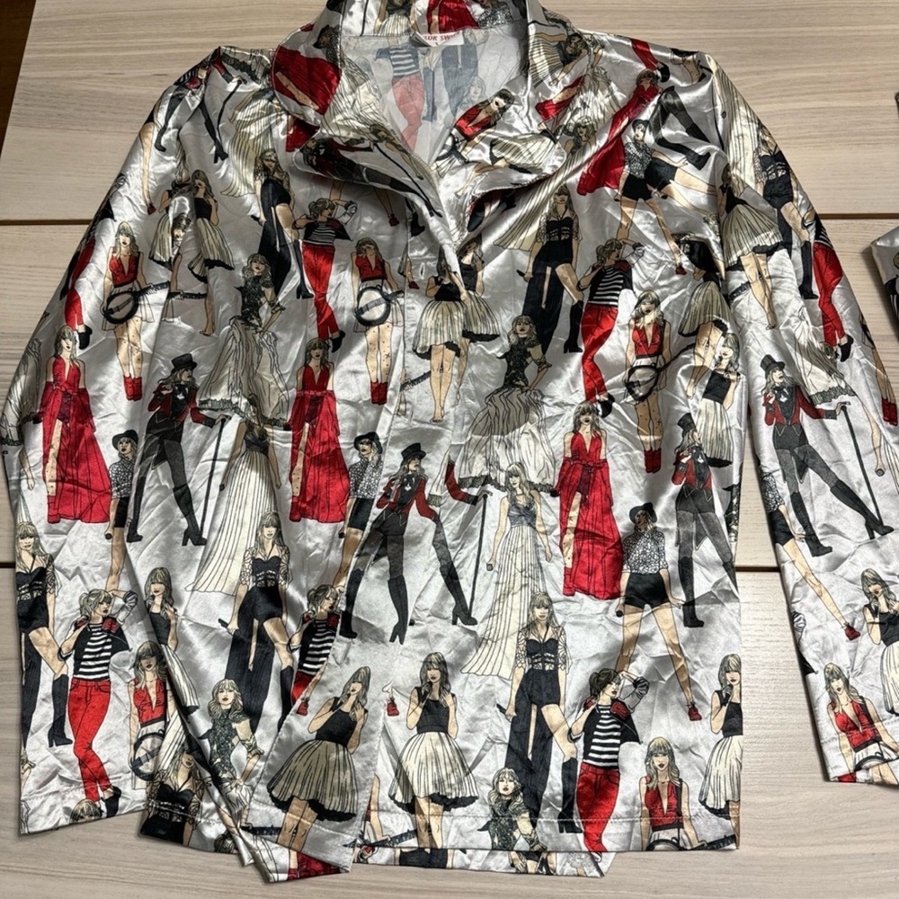 Taylor Swift Red Era Pajama Set Size Large